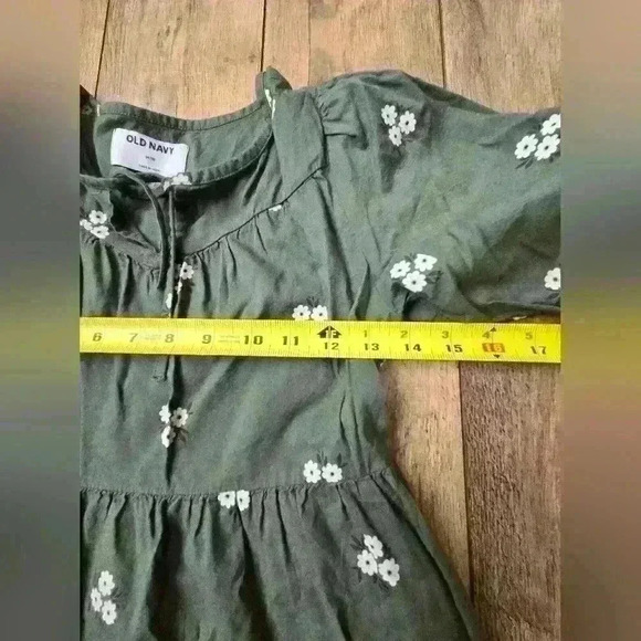 OLD NAVY green flower girls dress size 8  (m) - Picture 3 of 6